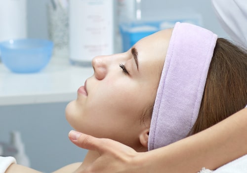 Understanding the Distinctions Between Dermatologists and Skin Clinics
